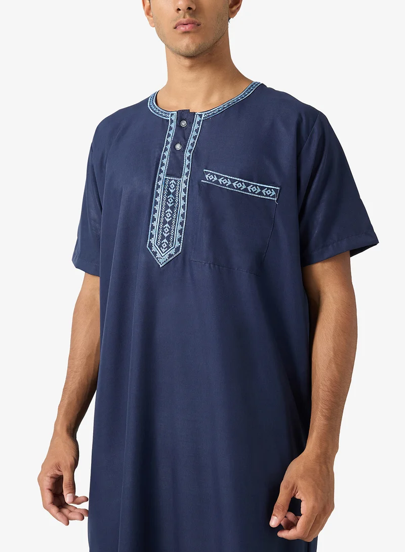 Robert Wood  Round Neck Classic Thobe for Men | Best Price UAE